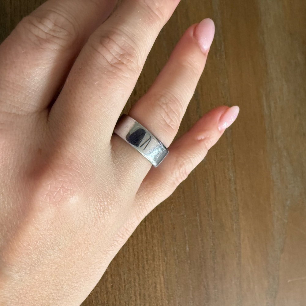 Oura Silver Smart Wearable Ring